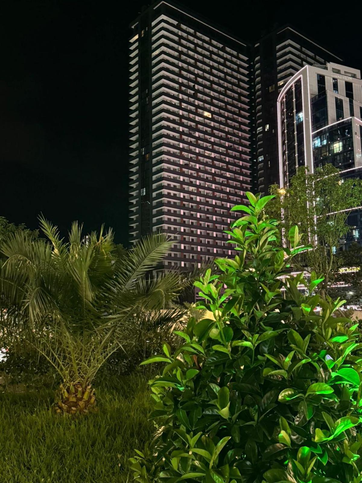Moonlight Apart-Hotel Batumi Ngoại thất bức ảnh