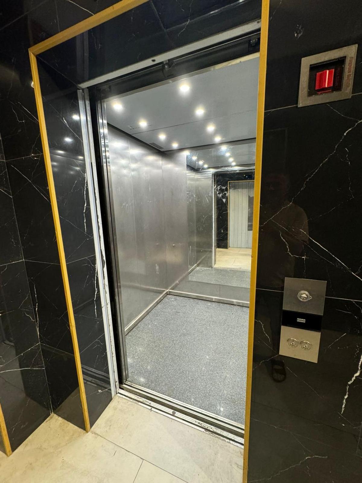 Moonlight Apart-Hotel Batumi Ngoại thất bức ảnh