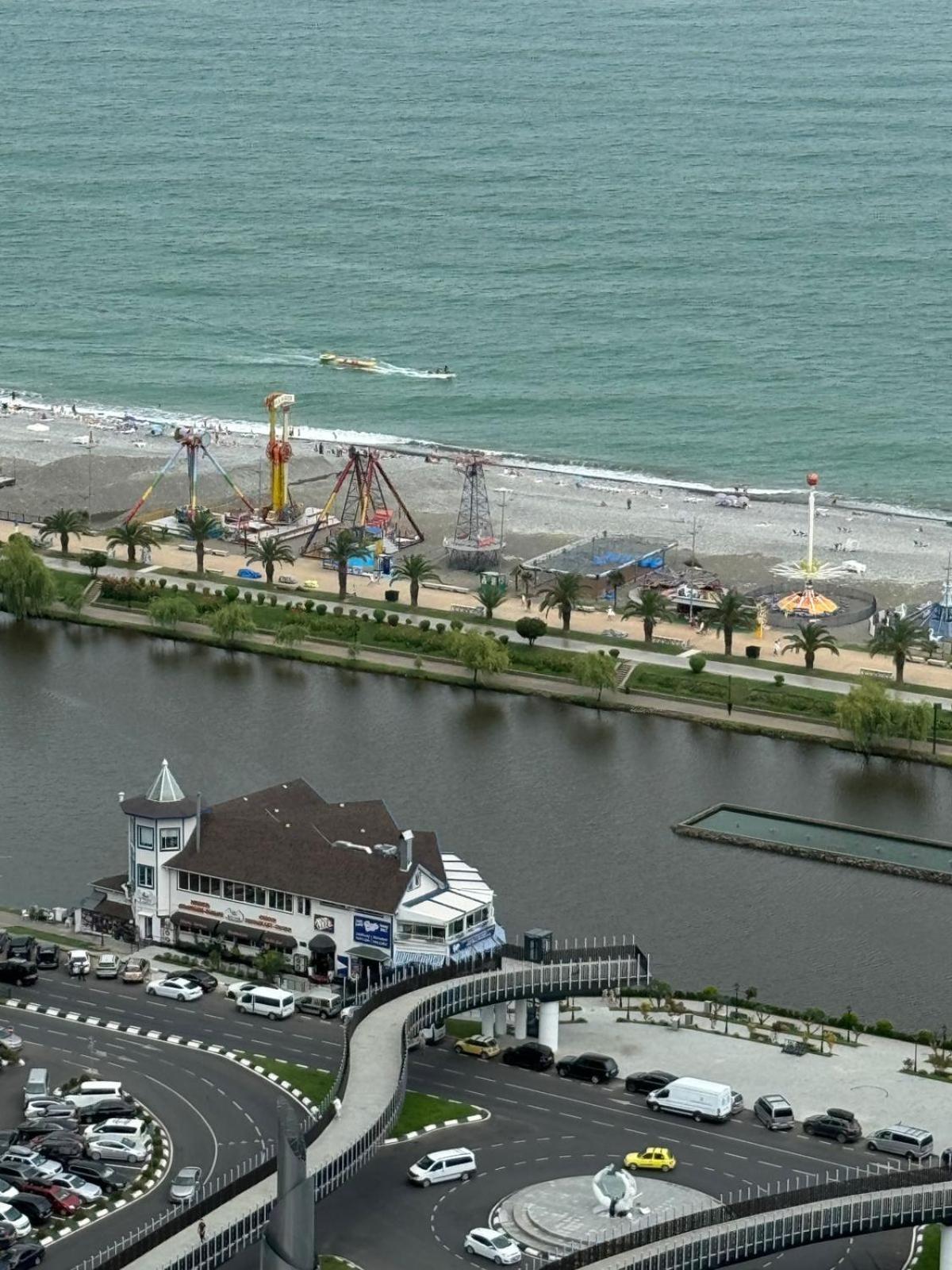 Moonlight Apart-Hotel Batumi Ngoại thất bức ảnh